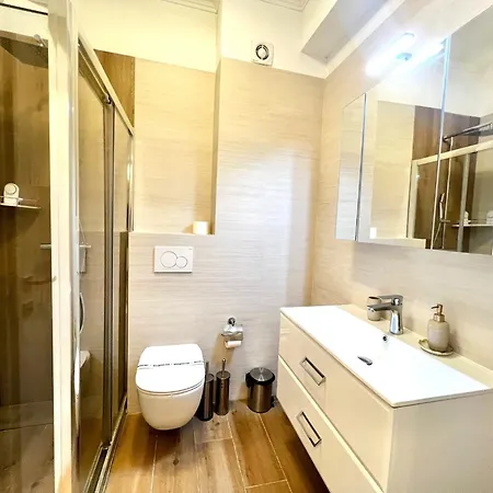 Mamaia Nord Premium 公寓