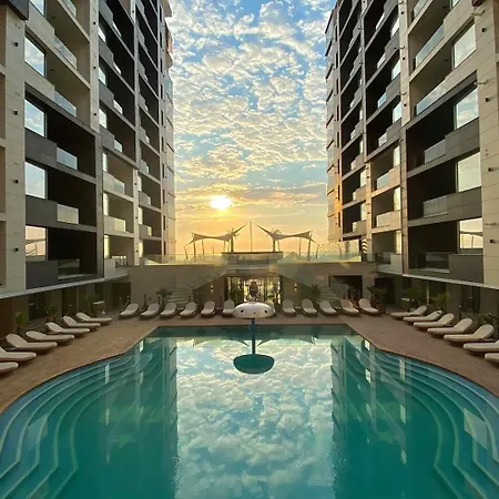 Mamaia Nord Premium Апартаменты *