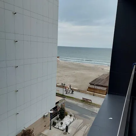 Mamaia Nord Premium Apartment *